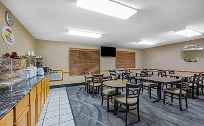 Super 8 by Wyndham Valentine NE