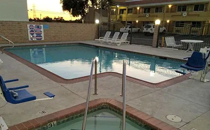 Americas Best Value Inn - Azusa/Pasadena