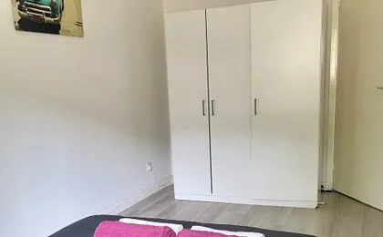 Apartment Sleeps 4 With Free Parking