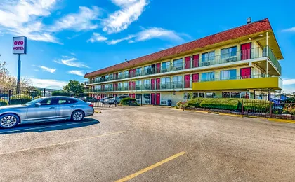 OYO Hotel Houston Southwest I-69
