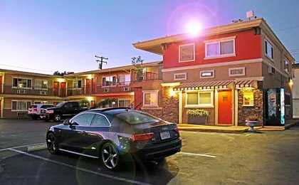 Friendly Hills Inn - Whittier, Los Angeles