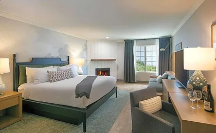 Fireside Inn on Moonstone Beach