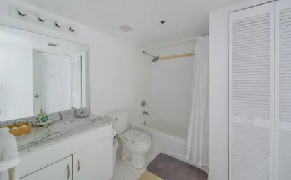 Brickell Bay 3304