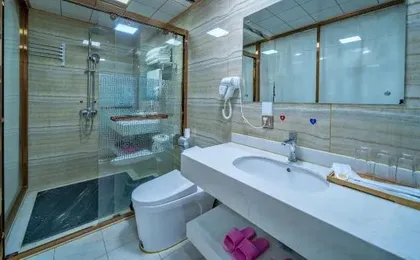 Snow Mountain Inn (Lijiang Xianglin Courtyard Branch)