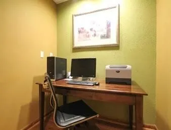 Baymont Inn & Suites Gurnee