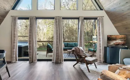 Fireside on Mortar by Avantstay Modern A-fram Home + Hot Tub + Firepit + Forest Views