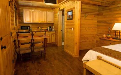 Red Canyon Village
