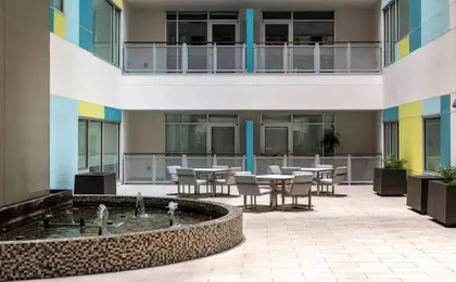 Bold CozySuites w/pool, gym, roof 8