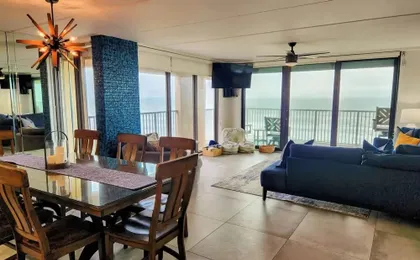 3BR w/ Wraparound Balcony: Suntide III - Unit 901