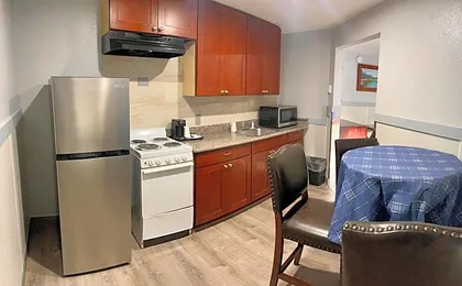 Emerald Best Motel