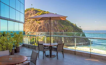 Arena Leme Hotel
