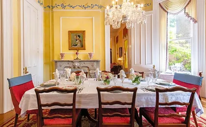 DuPont Mansion Bed & Breakfast