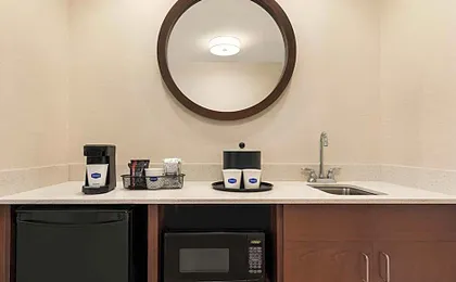 Hampton Inn & Suites Pittsburgh/Waterfront-West Homestead