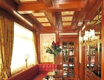 Hotel Champagne Palace