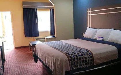Americas Best Value Inn & Suites Houston NE