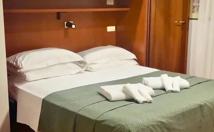 Daisy Apartment