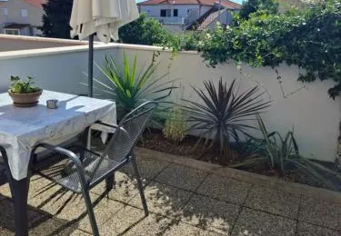 Split Terrace & Free Parking Studio