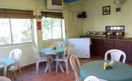 Hotel Bhammars Inn- Pure Veg.