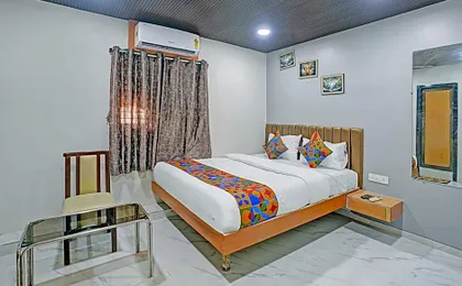 FabHotel Stay Land Plus