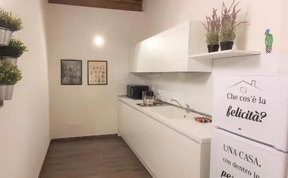 Elegant Yellow Apartment In San Gallo Firenze