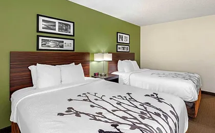 Sleep Inn & Suites Charles City
