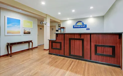 Days Inn By Wyndham Fairmont