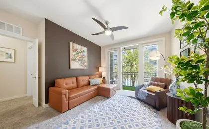 Modern 2BR w Pool Pet-friendly Unit 17