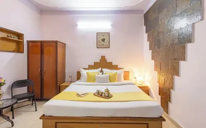 Alaya Stays Abhimanyu Mansion Pearl