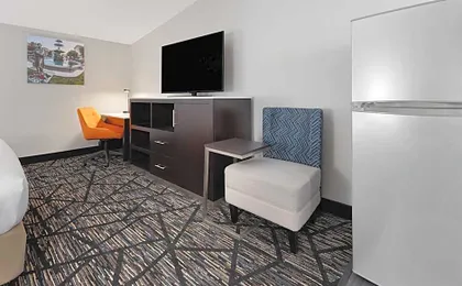 Hawthorn Extended Stay by Wyndham Chambersburg