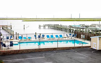 Waterside Inn Chincoteague Island
