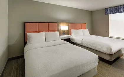 Hampton Inn & Suites St. Louis-Edwardsville