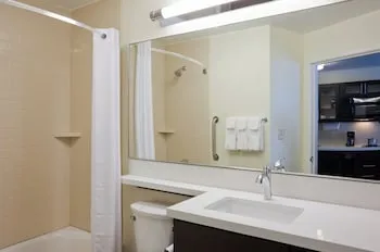 Candlewood Suites Bemidji - Paul Bunyan