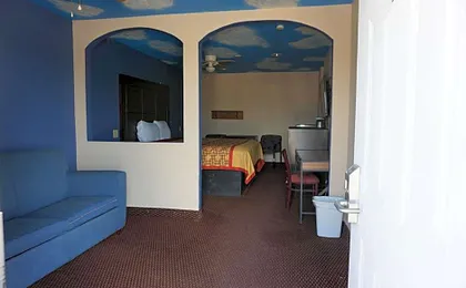 Star Light Inn