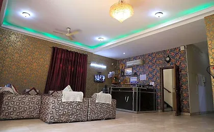Hotel Ashray Noida