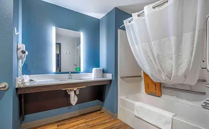 Extended Stay America Select Suites - Tampa - Northeast