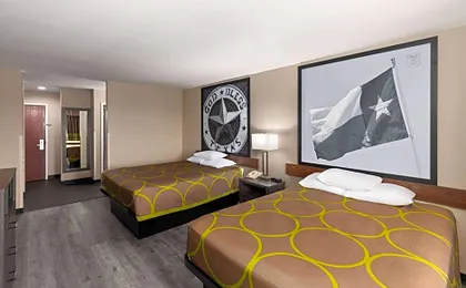 Super 8 by Wyndham Lubbock West
