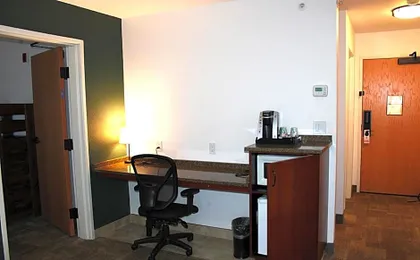 Boothill Inn and Suites