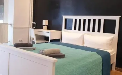 Elifim Hotel