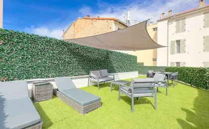 100 Le Riviera in Cannes