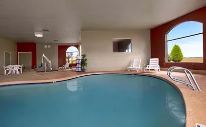 Howard Johnson by Wyndham Holbrook