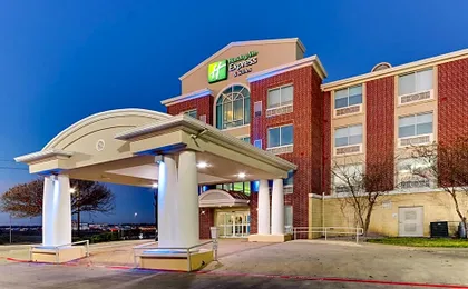Holiday Inn Express & Suites Lake Worth NW Loop 820 By IHG