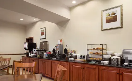 Country Inn & Suites by Radisson, Crestview, FL