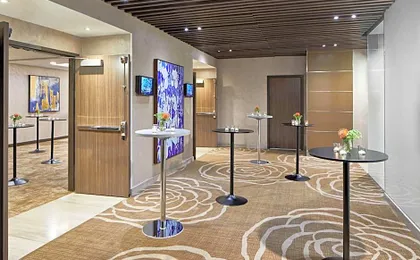 Courtyard by Marriott New York Manhattan/Midtown West