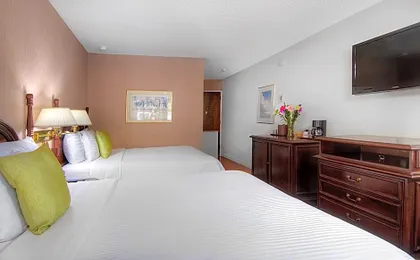 Days Inn & Suites by Wyndham Mountain View