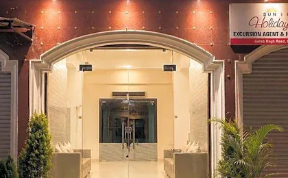 ACE Plaza Hotel