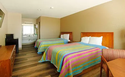 Town and Country INN