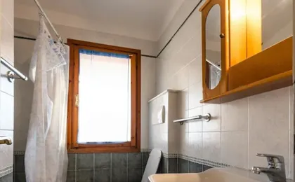 Charming Townhouse With Shared Pool and Garden