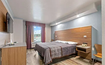 Regency Inn Near Boardwalk & Hurlburt Field