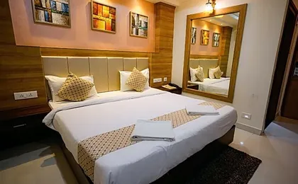 M Square Hotel