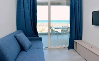 Azure Serenity Modern sea View Flat With Pool
